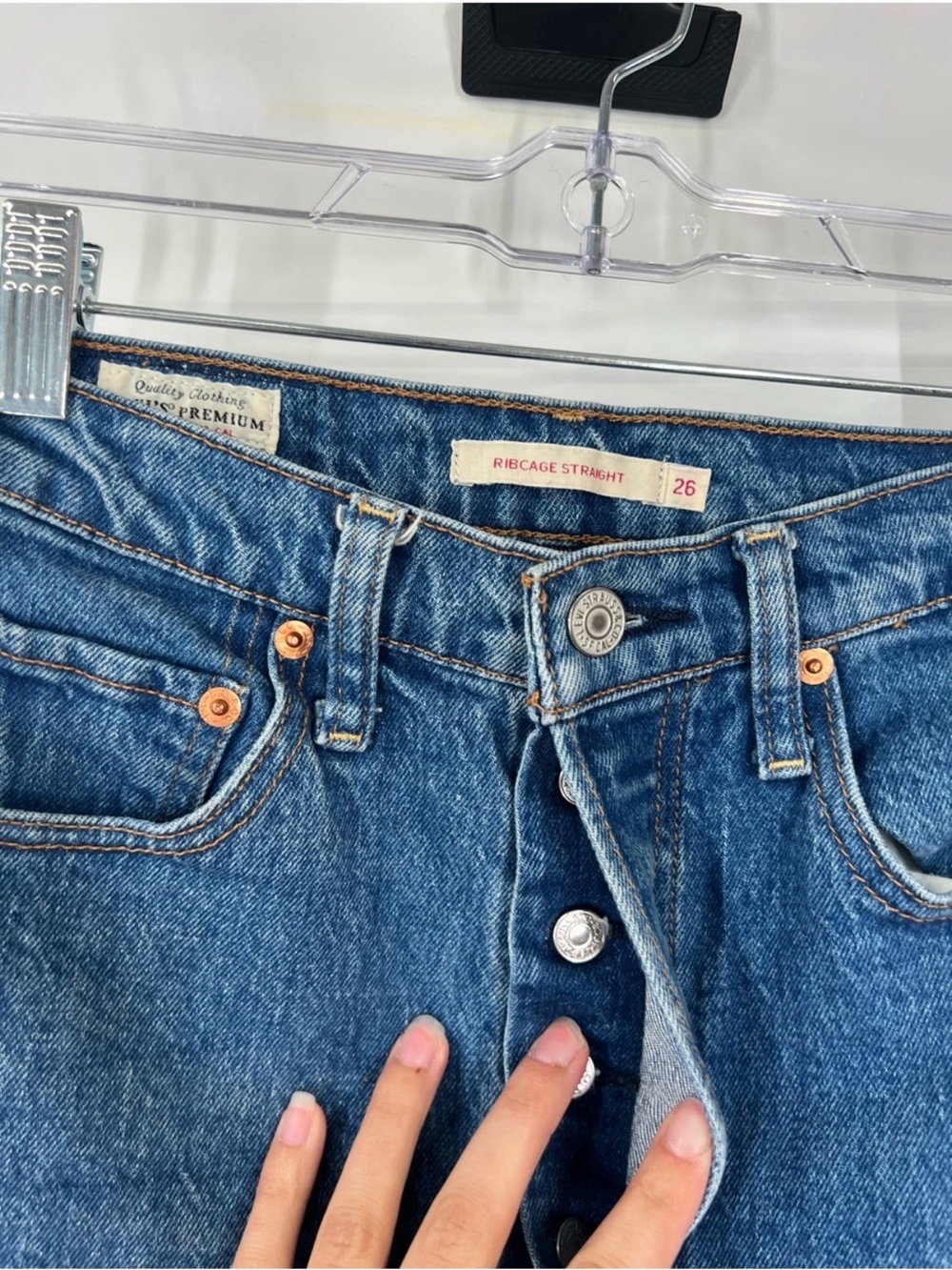 Levi’s Ribcage Straight Jeans Button Fly High Rise - Picture 3 of 6